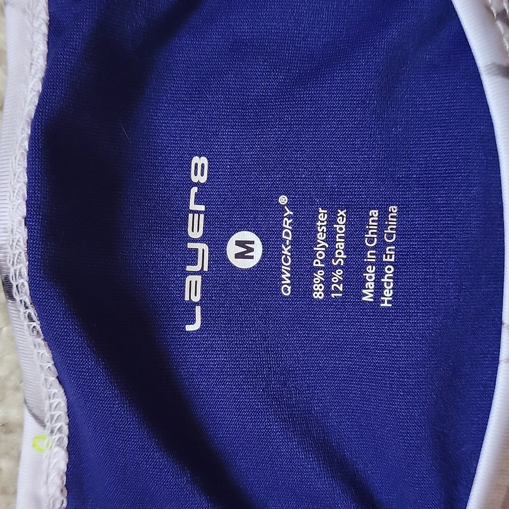 Layer 8 Workout Tank Medium - Picture 3 of 5